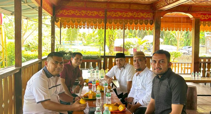 Silaturahmi DPR RI M.Rahul dan Kapolres Rohul di Ponpes Sa’ad bin Abi Waqqas